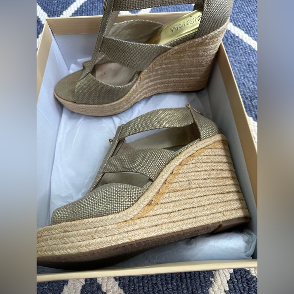 MICHAEL KORS Dakota Metallic Wedges size 9.5 - Picture 5 of 8